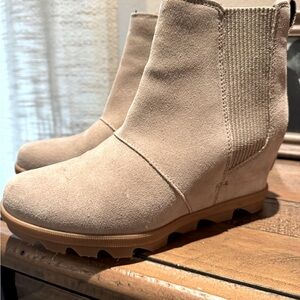 Sorel Women's Platform booties